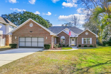 **Beautifully Maintained One-Owner Home in Sought-After Magnolia on Fairway Oaks at Magnolia Golf Course in Florida - for sale on GolfHomes.com, golf home, golf lot