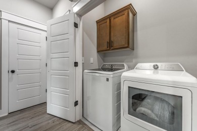 Discover serene living in Bella Vista! This beautifully on Bella Vista Country Club - Highlands in Arkansas - for sale on GolfHomes.com, golf home, golf lot