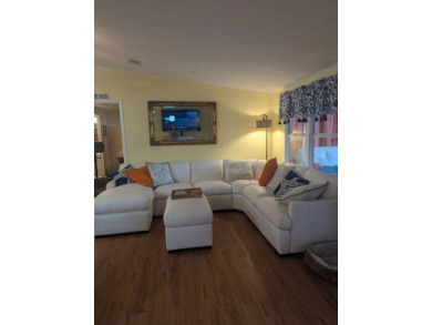 Beautiful Home waiting for new owners! Boasting banana on Water Oak Country Club Estates in Florida - for sale on GolfHomes.com, golf home, golf lot