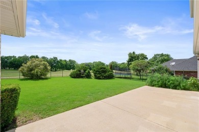 Magnificent home right on the Stonebridge Meadows golf course on Stonebridge Meadows Golf Club in Arkansas - for sale on GolfHomes.com, golf home, golf lot