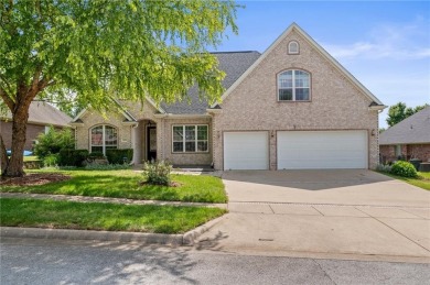 Magnificent home right on the Stonebridge Meadows golf course on Stonebridge Meadows Golf Club in Arkansas - for sale on GolfHomes.com, golf home, golf lot