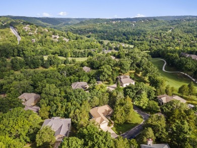 You will enjoy 1401 Stoneycreek Circle at the Easy Life in on Ledgestone Country Club and Golf Course in Missouri - for sale on GolfHomes.com, golf home, golf lot