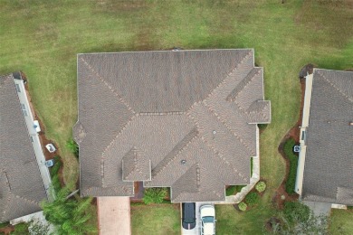 Welcome to this spacious and versatile 2-bedroom, 2-bathroom on Scepter Golf Club in Florida - for sale on GolfHomes.com, golf home, golf lot