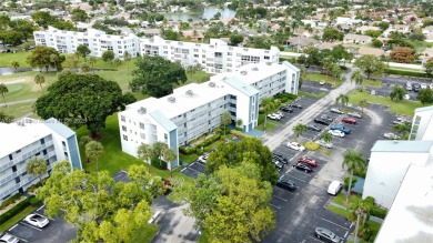 Welcome to this cozy 2-bedroom, 2-bathroom condo on the 3rd on Oriole Golf and Tennis Club in Florida - for sale on GolfHomes.com, golf home, golf lot