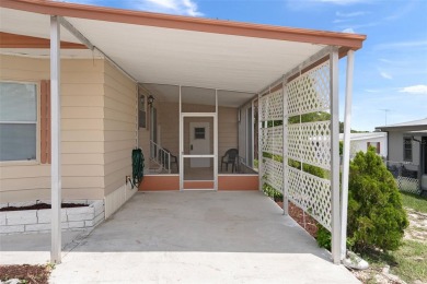 Welcome to this charming and refreshed 2-bedroom, 2-bathroom on Brookridge Country Club in Florida - for sale on GolfHomes.com, golf home, golf lot