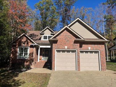 Charming 4BR/3BA brick home overlooking the signature 16th hole on Glade Springs Resort Golf Course in West Virginia - for sale on GolfHomes.com, golf home, golf lot