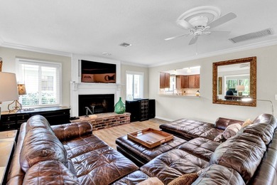 Detached home in beautiful Golf Community. This 2bd, 2ba 2 Car on Bent Pine Golf Club in Florida - for sale on GolfHomes.com, golf home, golf lot