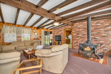 Looking to be on the Lake Winnipesaukee for the summer? This on Ridgewood Country Club in New Hampshire - for sale on GolfHomes.com, golf home, golf lot