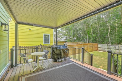 Welcome to this beautifully maintained 3-bedroom, 2.5-bath home on Shadowmoss Plantation Golf Club in South Carolina - for sale on GolfHomes.com, golf home, golf lot