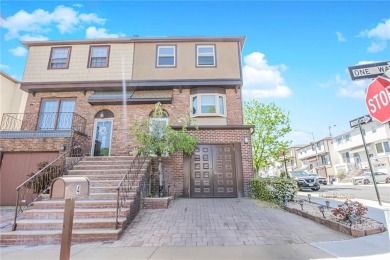 Enter into modern comfort and convenience with this beautifully on South Shore Golf Course in New York - for sale on GolfHomes.com, golf home, golf lot