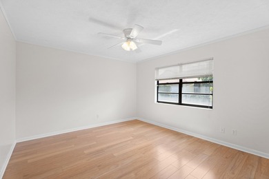 Immaculate 3 bedroom, 2 bath home in the desirable Lexington on Heritage Ridge Golf Club in Florida - for sale on GolfHomes.com, golf home, golf lot