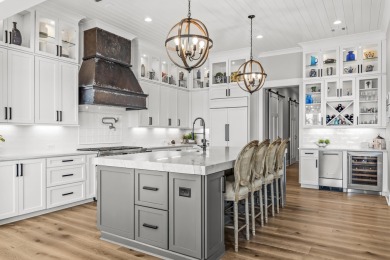AN EXTRAORDINARY OPPORTUNITY TO HAVE LAKEFRONT LIVING AT ITS on Reynolds Lake Oconee - The Landing in Georgia - for sale on GolfHomes.com, golf home, golf lot