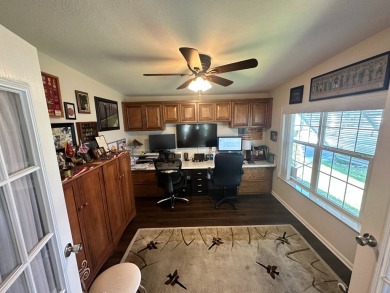 A beautifully cared for and updated 2 bedrooms, 2 bathrooms with on Del Tura Golf and Country Club in Florida - for sale on GolfHomes.com, golf home, golf lot