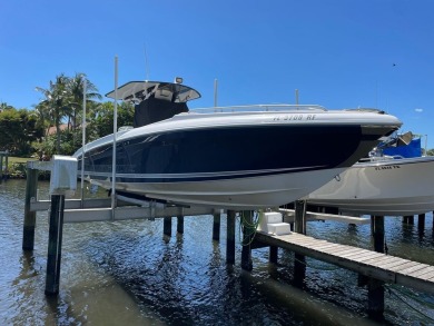 Beautifully updated Penthouse unit in Anchorage Condo with on Jonathans Landing Golf Club in Florida - for sale on GolfHomes.com, golf home, golf lot