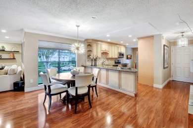 This absolutely beautiful  3-bedroom convertible, 2-bath condo on Hunters Run Golf and Country Club in Florida - for sale on GolfHomes.com, golf home, golf lot