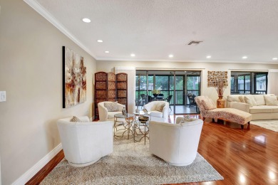 This absolutely beautiful  3-bedroom convertible, 2-bath condo on Hunters Run Golf and Country Club in Florida - for sale on GolfHomes.com, golf home, golf lot