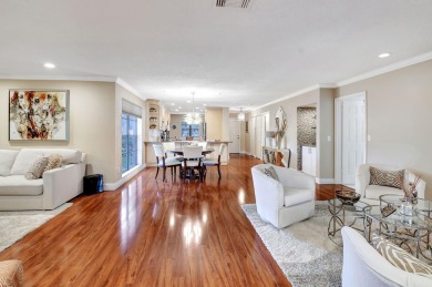 This absolutely beautiful  3-bedroom convertible, 2-bath condo on Hunters Run Golf and Country Club in Florida - for sale on GolfHomes.com, golf home, golf lot