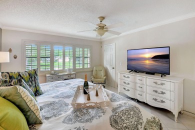 This absolutely beautiful  3-bedroom convertible, 2-bath condo on Hunters Run Golf and Country Club in Florida - for sale on GolfHomes.com, golf home, golf lot