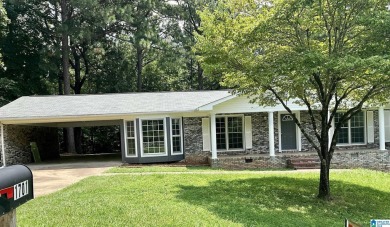 Possible owner financing! Come check out this move in ready on Anniston Municipal Golf Course in Alabama - for sale on GolfHomes.com, golf home, golf lot