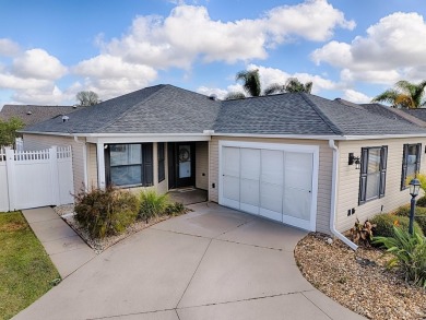 HUGE PRICE REDUCTION!!!  BRING YOUR OFFER - MOTIVATED SELLER - on The Links of Spruce Creek in Florida - for sale on GolfHomes.com, golf home, golf lot