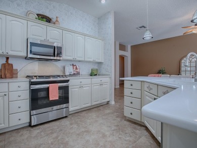 HUGE PRICE REDUCTION!!!  BRING YOUR OFFER - MOTIVATED SELLER - on The Links of Spruce Creek in Florida - for sale on GolfHomes.com, golf home, golf lot