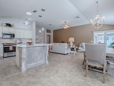 HUGE PRICE REDUCTION!!!  BRING YOUR OFFER - MOTIVATED SELLER - on The Links of Spruce Creek in Florida - for sale on GolfHomes.com, golf home, golf lot