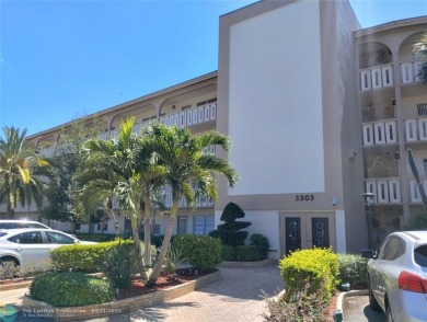 TURN KEY 900 SQ FT 1 BEDROOM IN PRESTIGIOUS ARUBA. EVERYTHING on Wynmoor Golf Course in Florida - for sale on GolfHomes.com, golf home, golf lot