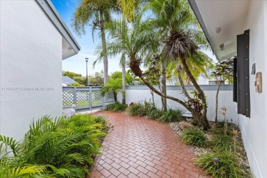 2-Story townhome on a quiet dead end street*Corner unit with a on Jim McLean Signature Course in Florida - for sale on GolfHomes.com, golf home, golf lot