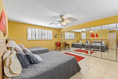 2-Story townhome on a quiet dead end street*Corner unit with a on Jim McLean Signature Course in Florida - for sale on GolfHomes.com, golf home, golf lot