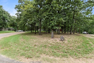This exceptional property offers 352 feet of platted waterfront on Pinnacle Golf and Boat Club in Texas - for sale on GolfHomes.com, golf home, golf lot