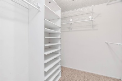 Spacious 3-bed, 2.5-bath condo in sought-after Palm Aire on Oaks on Palm-Aire Country Club and Resort - Palms in Florida - for sale on GolfHomes.com, golf home, golf lot