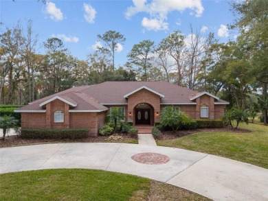 Beautiful and inviting completely updated 4 bedroom/3.5 bath on Country Club of Ocala in Florida - for sale on GolfHomes.com, golf home, golf lot