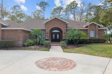 Beautiful and inviting completely updated 4 bedroom/3.5 bath on Country Club of Ocala in Florida - for sale on GolfHomes.com, golf home, golf lot