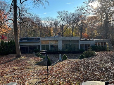 Contemporary Ranch built in 1970. Located on over 2+ acres in on Sands Point Golf Club in New York - for sale on GolfHomes.com, golf home, golf lot