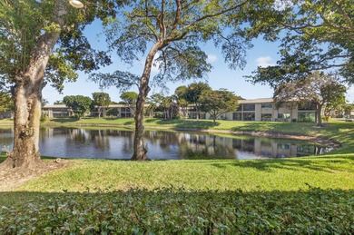 Welcome to this spacious and beautifully located first-floor on Hunters Run Golf and Country Club in Florida - for sale on GolfHomes.com, golf home, golf lot