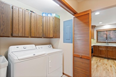 Welcome to the gated community of Keowee Key. Enjoy the 4 on Keowee Key Golf and Country Club in South Carolina - for sale on GolfHomes.com, golf home, golf lot