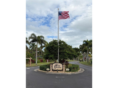 Beautifully renovated 2/2 condo in the 55+ active community of on Vero Beach South Golf Course in Florida - for sale on GolfHomes.com, golf home, golf lot