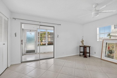 Beautifullly remodeled 1 bedroom in resort style Kings Point-new on Kings Point Golf -Flanders Way in Florida - for sale on GolfHomes.com, golf home, golf lot
