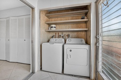 Beautifullly remodeled 1 bedroom in resort style Kings Point-new on Kings Point Golf -Flanders Way in Florida - for sale on GolfHomes.com, golf home, golf lot