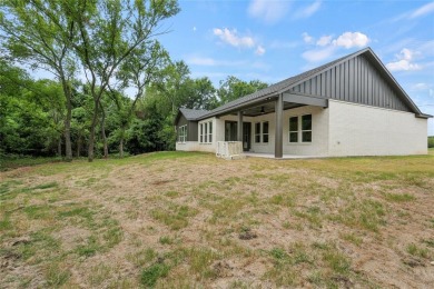 34010 Stonewood Drive - A Refined Retreat in White Bluff Resort

 on White Bluff Resort - New Course in Texas - for sale on GolfHomes.com, golf home, golf lot