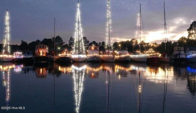 Welcome to the new (Jan 2026) Treweek Construction home in the on Harbour Point Golf Club in North Carolina - for sale on GolfHomes.com, golf home, golf lot