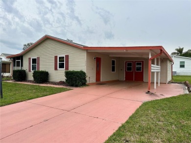 NO BOND! Furnished 2/2 turnkey open floor plan WOOD FRAME HOME! on Lakes of Lady Lake Golf Course in Florida - for sale on GolfHomes.com, golf home, golf lot