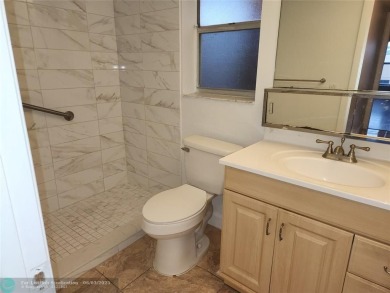 55+ COMMUNITY, UNIT IS ON THE 2nd FLOOR, WELL KEPT BUILDING #120 on Sunrise Lakes Phase III in Florida - for sale on GolfHomes.com, golf home, golf lot