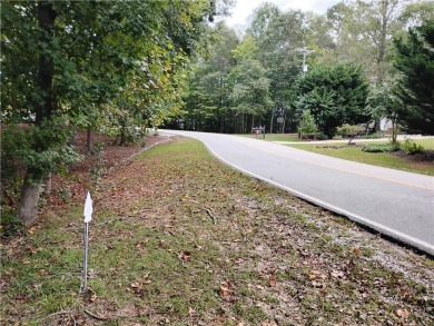 Nice building lot in Cickasaw Point. Property is located on the on The Trail At Chickasaw Pointe in South Carolina - for sale on GolfHomes.com, golf home, golf lot