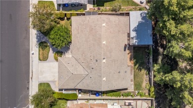 Are you looking to DOWNSIZE TO A SINGLE STORY home? This home is on Vista Valencia Golf Course in California - for sale on GolfHomes.com, golf home, golf lot