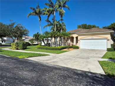Priced to sell quickly, exclusive golf course community.  Huge on  in Florida - for sale on GolfHomes.com, golf home, golf lot