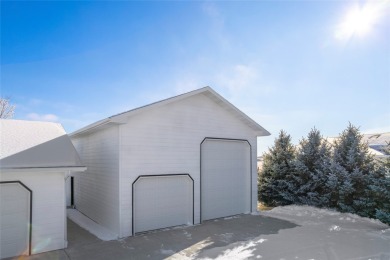 Welcome to this well-crafted ranch-style home in the Baldy View on Old Baldy Golf Course in Montana - for sale on GolfHomes.com, golf home, golf lot