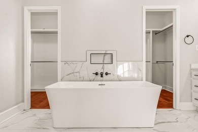 Beautiful, stately two-story home backing to the Country Club of on The Country Club of Arkansas in Arkansas - for sale on GolfHomes.com, golf home, golf lot