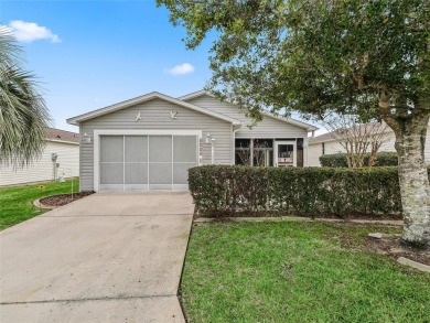 NO BOND!  This well kept Colony Patio Villa will impress you! on The Links of Spruce Creek in Florida - for sale on GolfHomes.com, golf home, golf lot