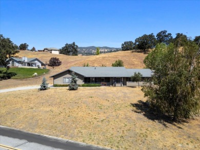 Welcome to 24180 Deertrail Dr, a warm and inviting home located on Oak Tree Country Club in California - for sale on GolfHomes.com, golf home, golf lot